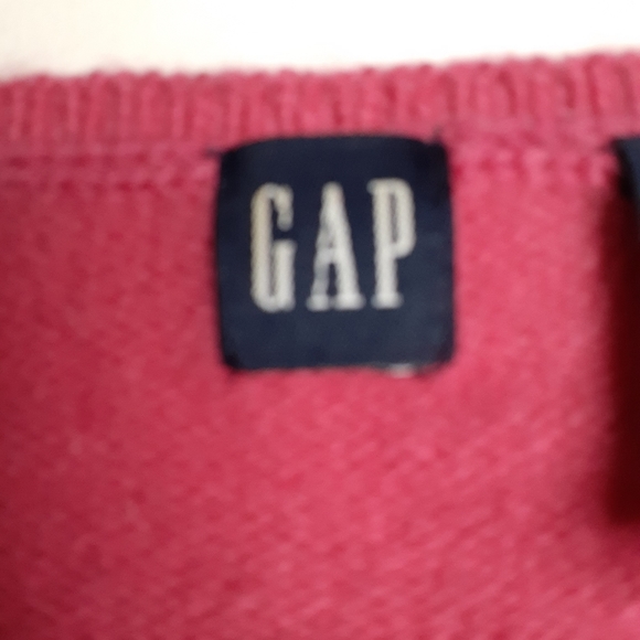 Gap sweater. 100% Lambs wool. Crimson - Picture 7 of 7
